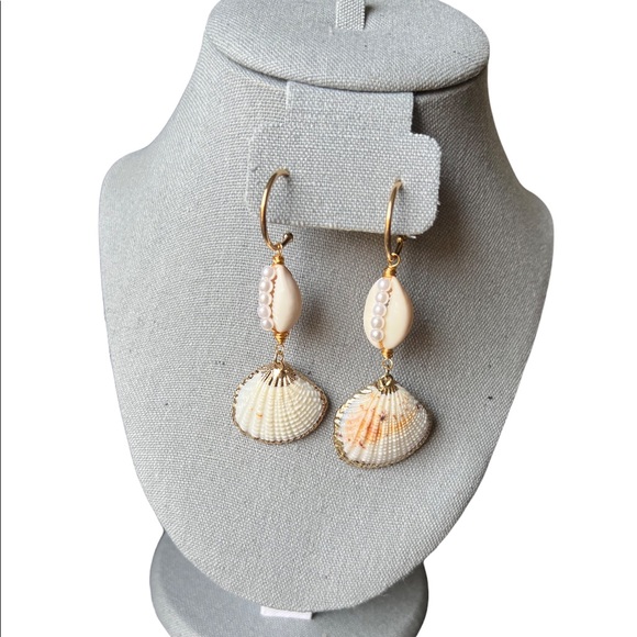 Seashell Dangle Earrings - Picture 1 of 5